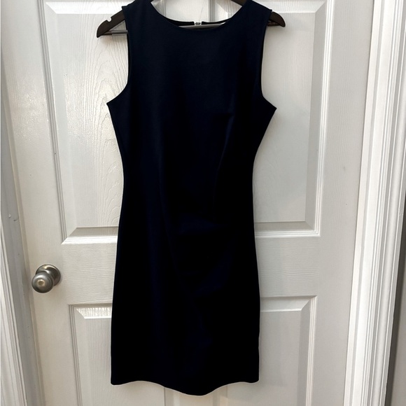 Ladies Kenneth Cole Sheath dress with stomach ruching.  Navy Blue size 10 - Picture 1 of 8